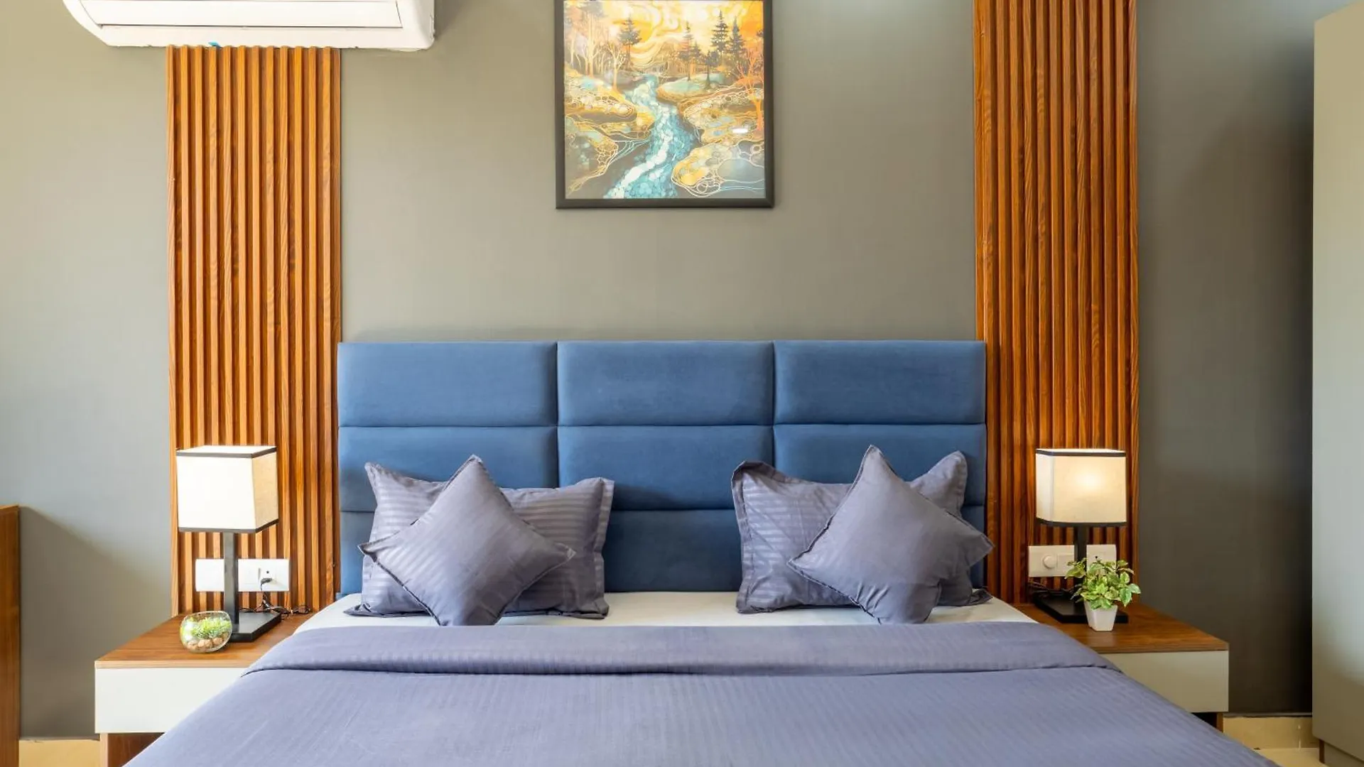 Housr Sector 56 Gurgaon Sushant Lok 2 3*,  Indie